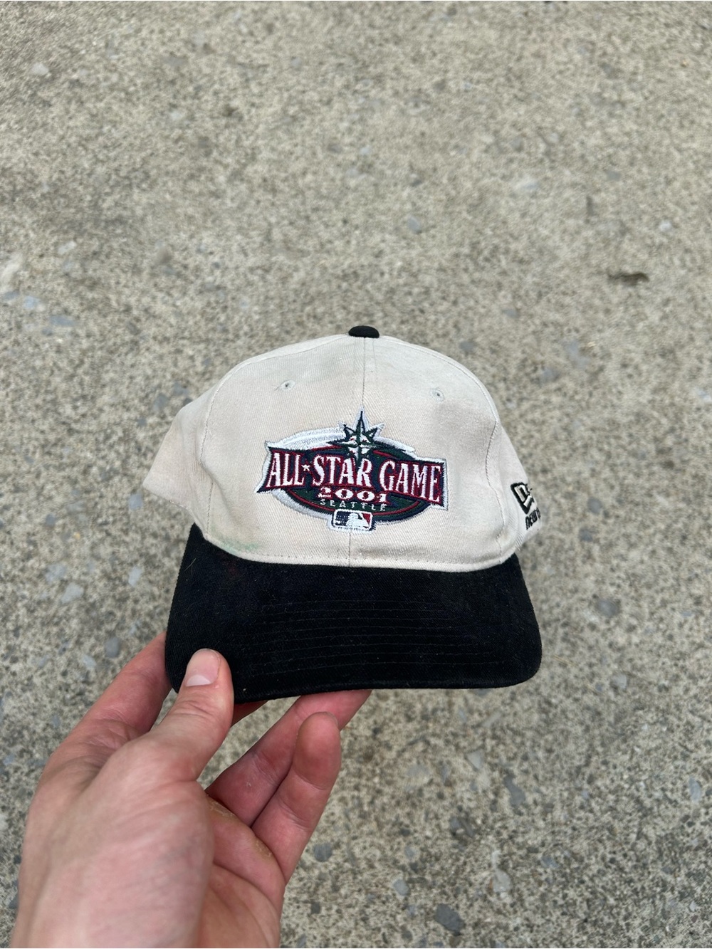Vintage 2001 New Era Two-Tone All-Star Game Baseball Cap - Cream and Black
